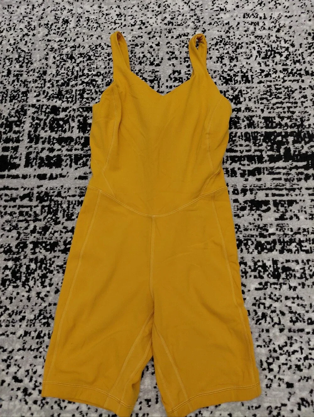 lululemon athletica sleek one